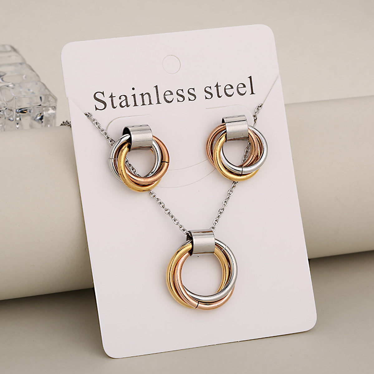 Triple Interlocking Ring Jewelry Set